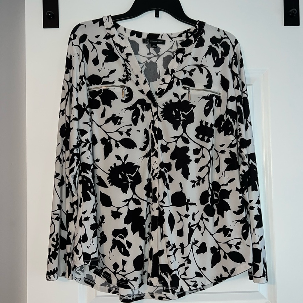 Women's Blouse INC - Size 0X or XL